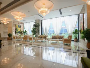 Swan Lake Hotel - Image 3