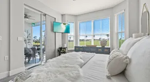 Serene Naples Retreat: Golf-Resort Pool-Tennis-Gym - Image 2
