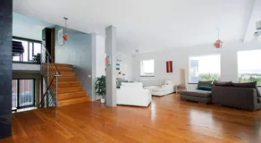 Sunny and Spacious Luxury House - Image 5