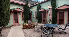 Jonquil Motel - Image 4