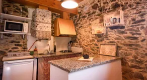Apartamento duplex rural con chimenea y vistas panorámicas desde la cama - Image 3