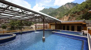 Utopia Holiday Hotel - Image 3