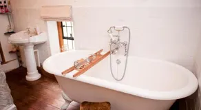 Walford Court - Image 5