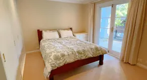 Self-contained unit in Wahroonga - Image 2