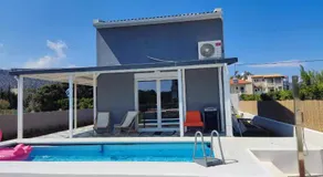 Feel like Home Pool Villa - Image 4