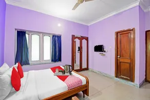 SPOT ON 90765 NAAZ ROOMS - Image 5