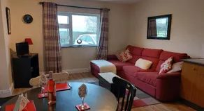 Castleview Apartment 1 - Image 2