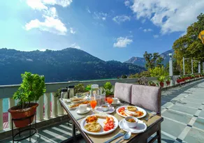 Hotel Silverton (180 Lake View) - Image 2