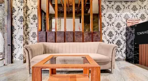 Townhouse OAK The Hotel Square Villa - Image 2