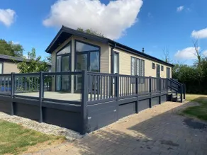 Stunning 2 Bed Villa in Ramsgate - Image 2