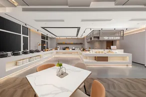Home Inn Plus - Linyi Lushang Center Wanda Plaza - Image 2