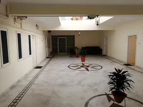 Hotel Omega - Image 4