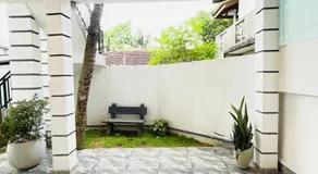 Sanu Surfing Villa - Image 5