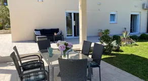 House Carla Belavici - Image 4