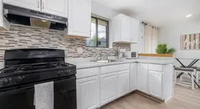 Beautiful 3 bedroom Condo in Hartford! - Image 4