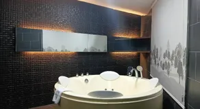 Hotel Regal Vista - Image 2