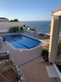 Luxury villa with Pool & Hot tub - Image 5