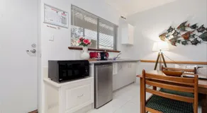 A6 - Work-from-home haven - free WIFI - 1BR - Image 4