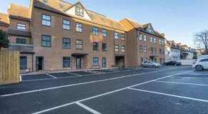 Lovely One Bedroom Flat - Image 3
