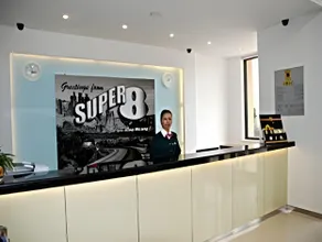 Super 8 Hotel Qingdao Jiaozhou Bus Station - Image 2
