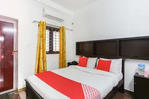 OYO 65906 Sona Residency - Image 3