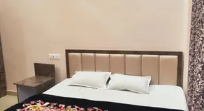 Royal guest house - Image 2