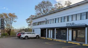 Star Inn & Suites - Image 5