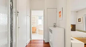 Contemporary Balmoral Beachside Family Retreat - Image 5