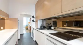 Vintage Design Apartment - Image 2