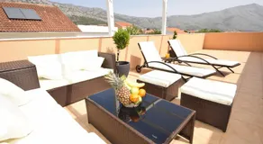 Luxury penthouse with jacuzzi in Orebić (Dalmatia) - Image 4