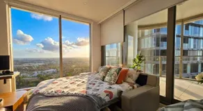 Luxe 2BR 2BA King Bed Spectacular Views, Pools & Spa - Image 2