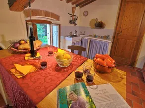 Attractive apartment in old farmhouse on the estate with pool - Image 3