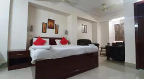Hotel Fort - Image 2