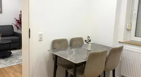 Moderne, neu möblierte Wohnung in zentraler Lage - Image 3