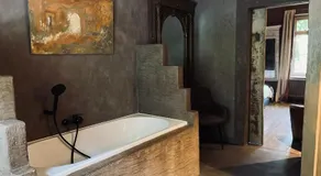 Édouard Garden Café Guest Room - Image 4