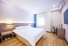 Home Inn - Paibo Yun Hotel - Dalian Xianglujiao Metro Station - Image 2