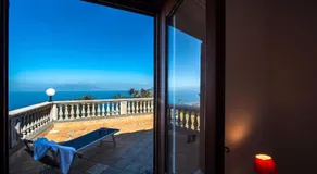 Villa mit Terrasse, Whirlpool und Pool | Panoramablick - Image 3