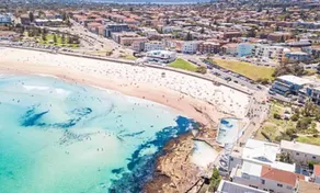 Chic Bondi Tiny Home: 200 mtrs to Surf, Wifi & AC - Image 3
