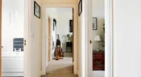 Luxury Seaview Gated Penthouse located near Edinburgh by Urban Haggis Stays - Image 4