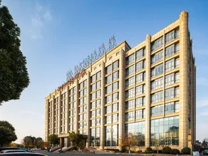 New Continental June House Hotel - Image 4