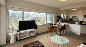 Walk to Ferry, Harbour Views & Parking - Image 2