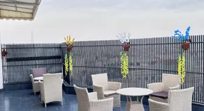 Classic Hotel - Image 2