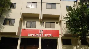 Diplomat Hotel - Image 4