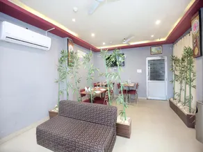 OYO 8664 Hotel 1st Choice - Image 3