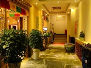 Holiday Weekend Hotel - Image 4