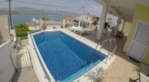 Palace View - Image 2