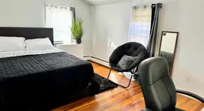 Serene 4Beds 2Baths Home - Image 2