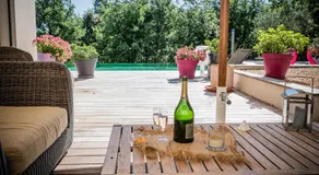 Sous les oliviers - Piscine chauffée - Studios de standing climatisés - Image 3