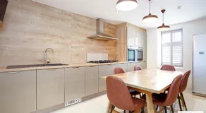Charlotte Street Stay - Image 2