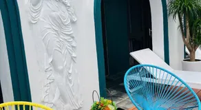 Santorini homestay Hải Tiến - Image 3